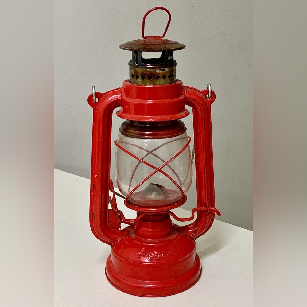 Vintage Red Metal Kerosene Oil Lamp Camp Lantern